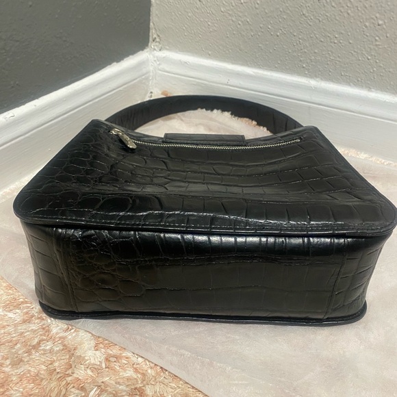 Rare VALENTINO GARAVANI Black Handbag - Picture 5 of 11